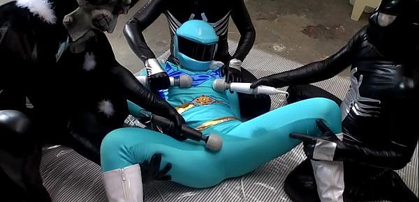 Japanese cosplayer, Brave Blue is squirting, uncensored